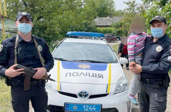 На Николаевщине искали особенную шестилетнюю девочку: за полчаса она утопала на несколько километров от дома