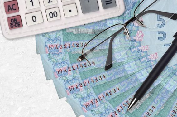 Пенсию украинцам до конца года повысят в пять этапов. Кто и сколько получит 1 июля