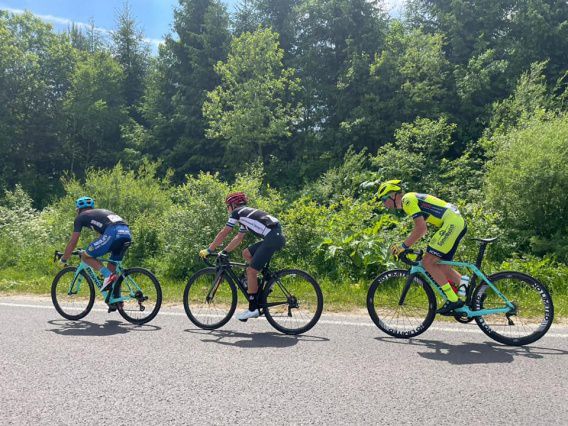 Николаевская велогонщица Шарга взяла медаль чемпионата Украины, но для олимпийской лицензии этого мало