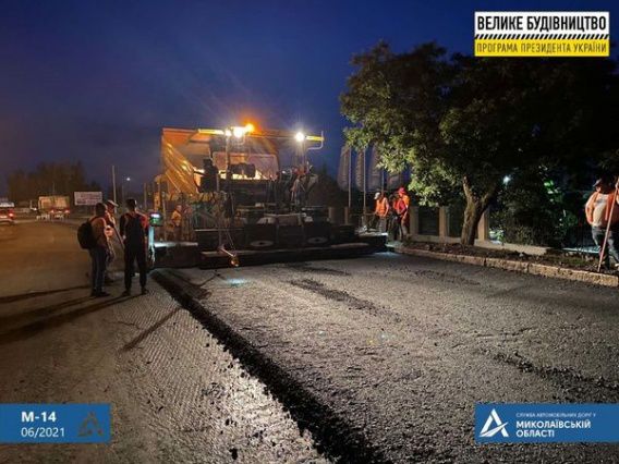 Ремонт дороги в Варваровке: на улице Веселиновской осталось уложить финишный слой асфальтобетона