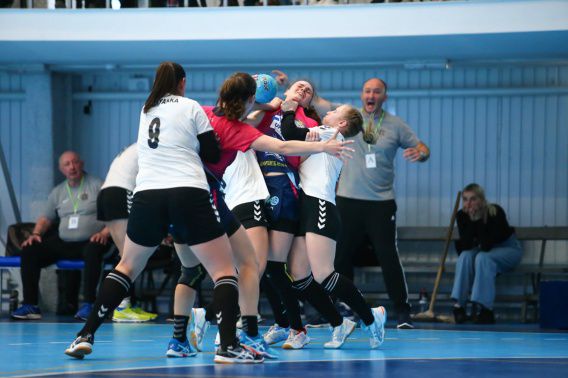 «Галичанка» - выиграла кубок Украины, гандболистки николаевского «Реала» - бронзовый медалист