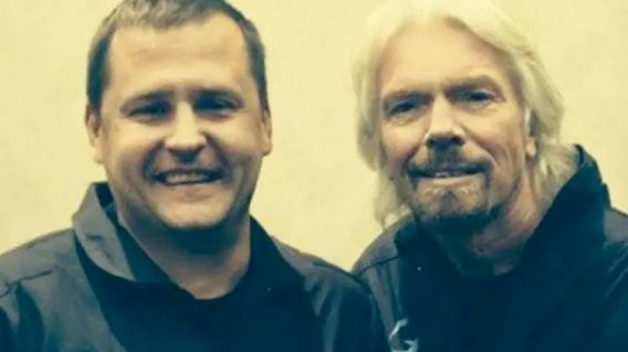 Купил билет за $200 тысяч: мэр Днепра Филатов собирается слетать в космос на корабле Брэнсона