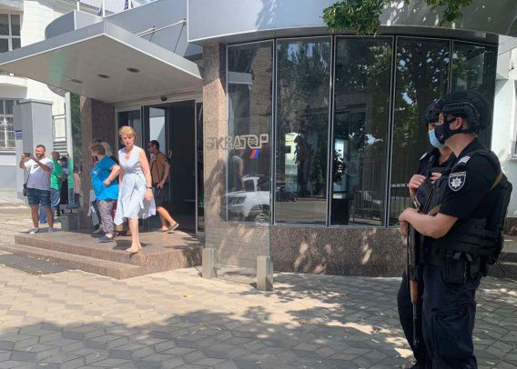 «Заминировали» завод «Экватор» во время пресс-конференции, посвященной проблемам МФК «Николаев»