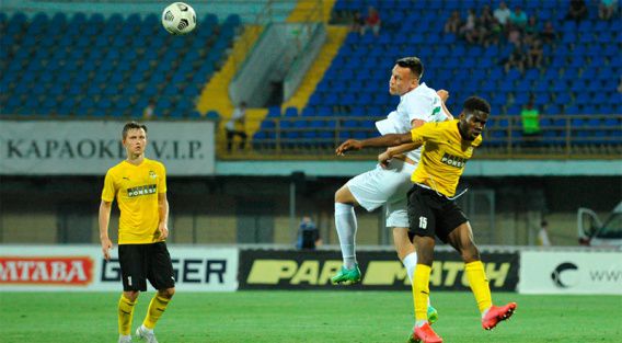 Экс-игрока МФК «Николаев» в дебютном матче еврокубка удалили с поля