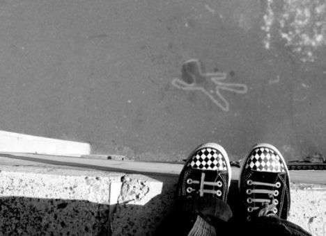 В Южноукраинске 12-летняя девочка бросилась с балкона из-за ссоры с парнем