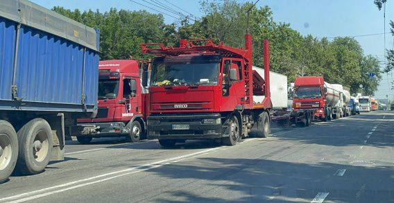 Город Николаев замер в пробках