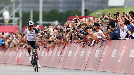 Украинский велогонщик Будяк приехал через 11 минут после олимпийского чемпиона Карапаса