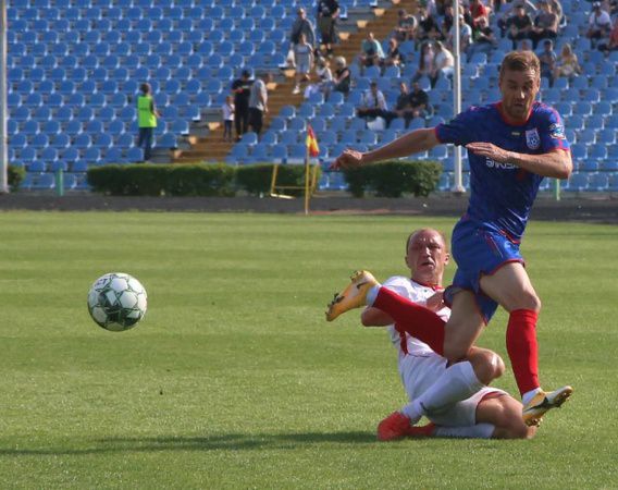 Форвард МФК «Николаев» Кравченко в контрольном матче с днепропетровской командой сделал покер