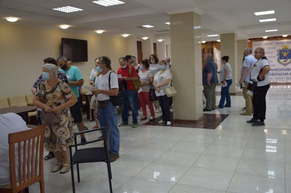 Мобильные бригады вакцинации вчера сделали николаевцам тысячу прививок «Пфайзером»