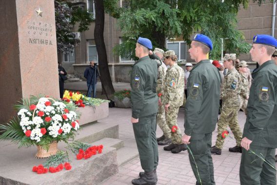 Николаевцы почтили память партизан и подпольщиков Второй мировой войны