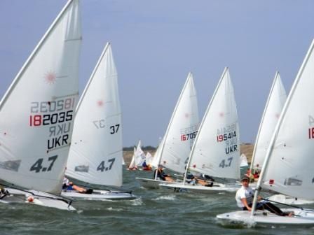 Николаевец Антипин и Валерия Когина из Черноморки - чемпионы Украины по парусному спорту