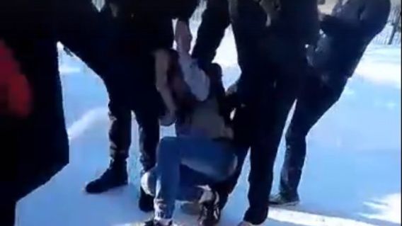 В Николаеве одноклассники жестоко избили 12-летнего мальчика: ребенок в больнице