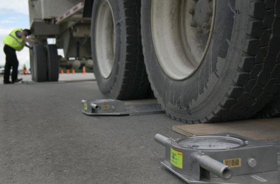 Весовой контроль на дорогах: с 1 октября в Николаевской области начнут нещадно штрафовать за перегрузы