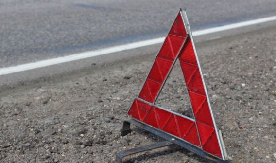 Темный Opel, из-за которого на Одесской трассе разбился ВАЗ, скрылся с места ДТП