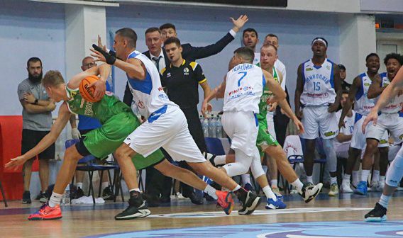 МБК «Николаев» едва не спас безнадежно проигранный матч с БК «Тернополь». Фото