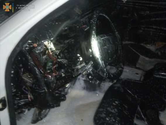 Ночью в центре Николаева сгорел Mercedes-Benz