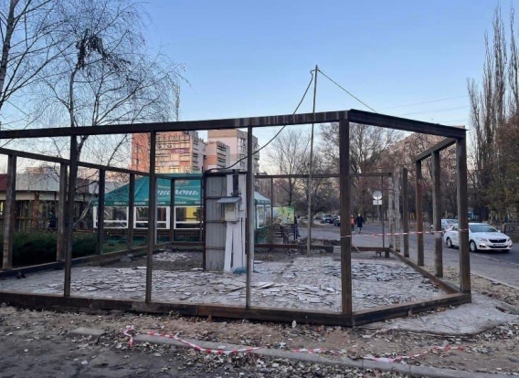 В Николаеве на арендованных 25 метрах земли пытаются поставить магазин в 114 «квадратов»