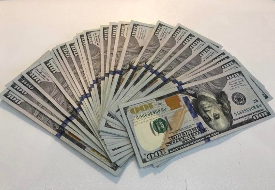 На судне, прибывшем в Николаевский порт, нашли неучтенную валюту