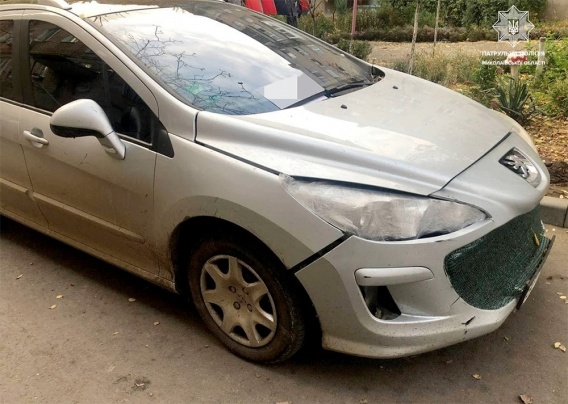 В Николаеве полиция задержала наркомана за рулем машины, которая фигурировала в нескольких ДТП