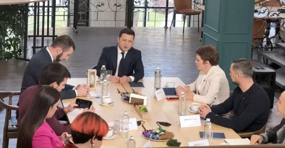 Зеленский заявил о попытках втянуть Ахметова в госпереворот