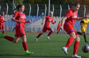 Футболистки николаевской «Ники» проведут последний матч года в Чернигове