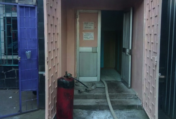 Днем возле Центрального рынка в Николаеве едва не взлетел на воздух кафетерий