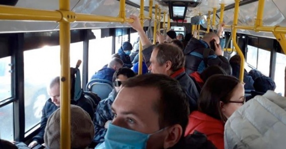 Опрос: каждый второй украинец не боится заболеть COVID-19