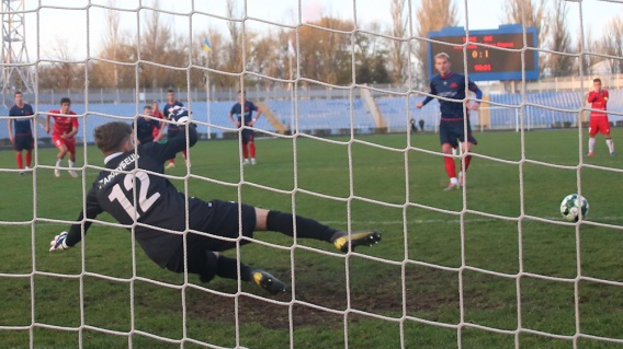 МФК «Николаев» - «Реал Фарма»: дебют тренера Павлова и два пенальти. Фото