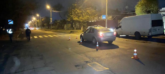 Женщина, которую на улице Степовой сбил Ford, умерла в больнице