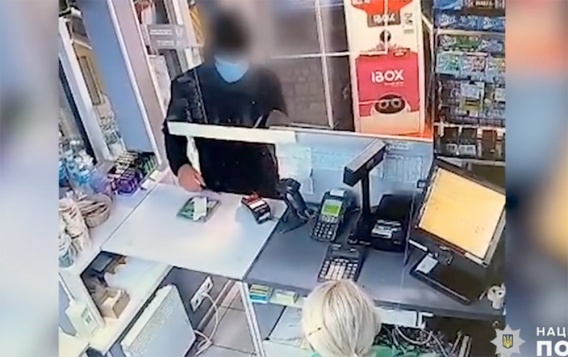 Ночью одиночка попытался ограбить заправку на Центральном проспекте