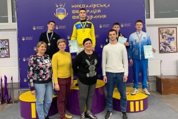 Николаевцы собрали полный комплект медалей всеукраинских соревнований сильнейших рапиристов-юниоров