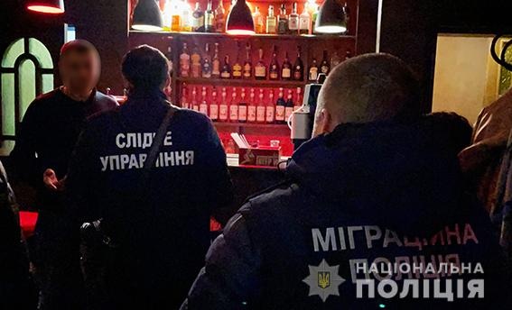 В Николаеве накрыли элитный бордель с очень юными проститутками