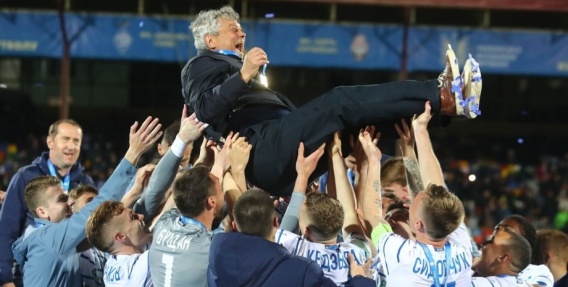 Мирча Луческу - лучший тренер премьер-лиги, Александр Кучер - лучший тренер второй лиги