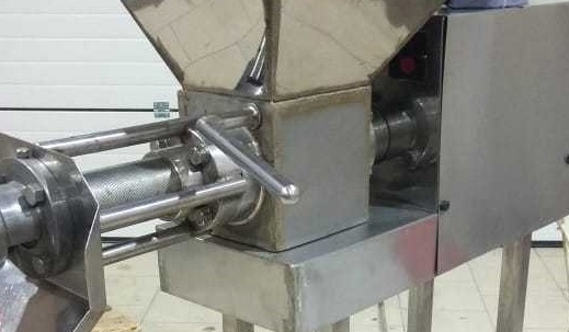 В Николаевской области трагически погиб обвальщик туш скота