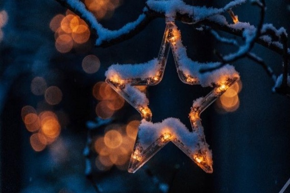 Что нельзя делать на Новый год 2022: плохие приметы