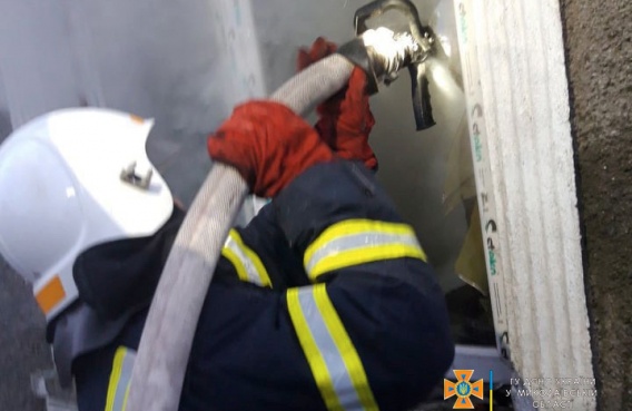 На Николаевщине курильщики сожгли два дома и хозпостройку