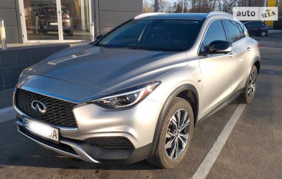 Машин на всех замов не хватает, - Сенкевич о покупке Infiniti в мэрию