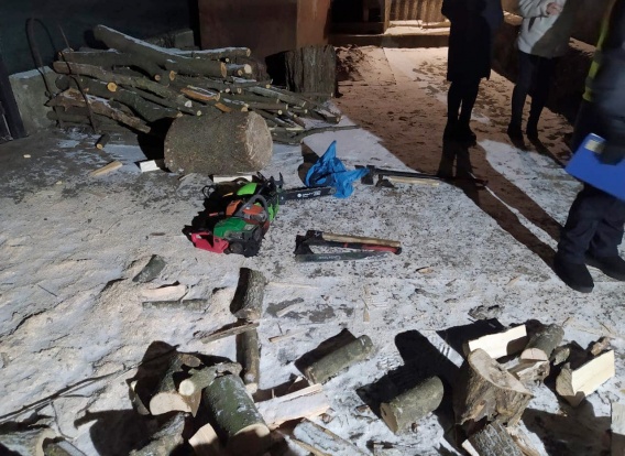 Под Первомайском накрыли шайку лесных браконьеров