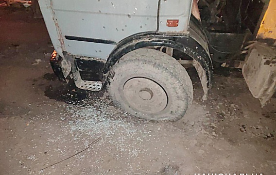 В Николаеве под мусоровоз бросили гранату