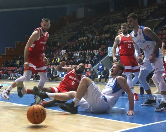 «Прометей» вернулся из Иерусалима на игру с МБК «Николаев»