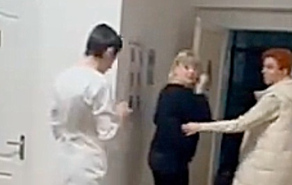 Из Николаевской инфекционки увольняется бунтовавший админперсонал