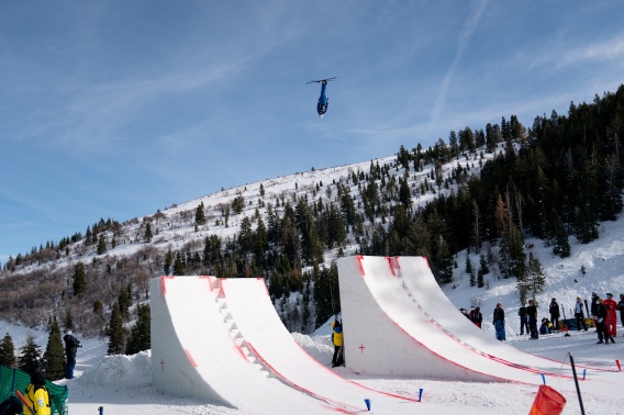 Три китайских фристайлиста в призах этапа кубка мира в США, николаевец Абраменко – восьмой