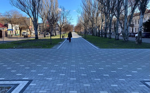 В Николаеве обновили бульварную часть Центрального проспекта