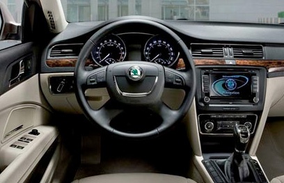 Skoda Superb, угнанную в Чехии, пытались зарегистрировать в Николаеве