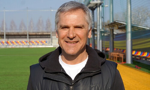 Николаевский тренер Анатолий Бузник и его «Левый берег» февраль проведут в Турции