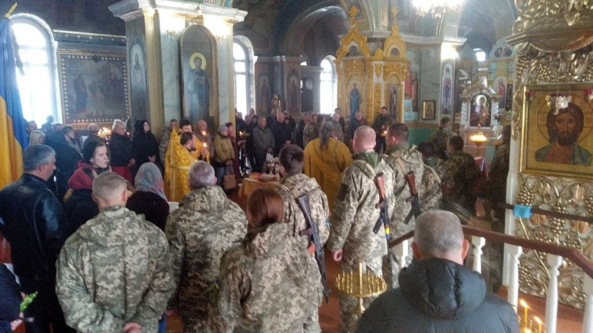 16.11.2022 У кафедральному соборі Різдва Пресвятої Богородиці відспівали військового