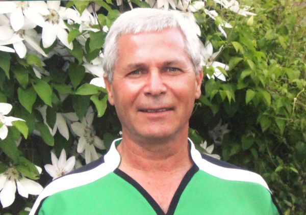 В Николаеве тренировался у испанца Мартинеса, работал в футбольном клубе под руководством Кучеревского и Балана