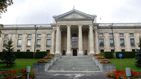 Польша конфисковала все деньги со счетов российского посольства