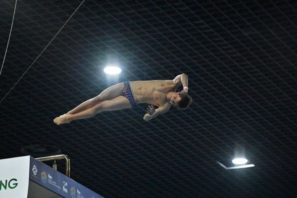 Воспитанник николаевской школы прыжков в воду Середа – серебряный медалист кубка мира, у Коновалова – пятое место