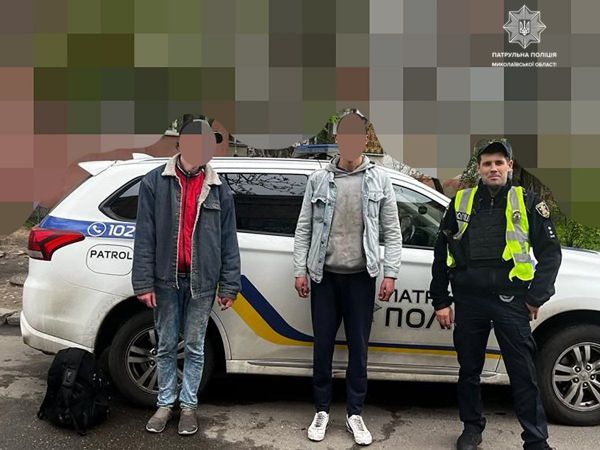 В Николаеве у пассажира такси отобрали телефон и банковскую карту